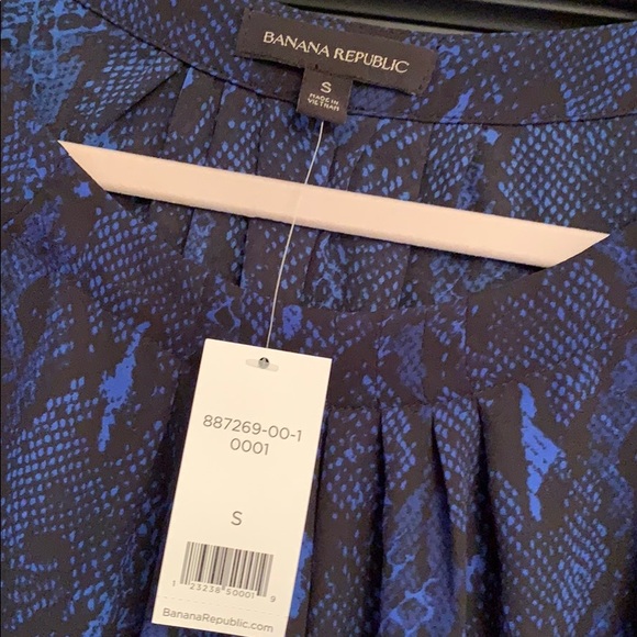 Banana Republic blouse - Picture 2 of 4